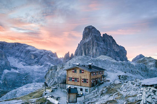Rifugio Pian di Cengia (2528 m)