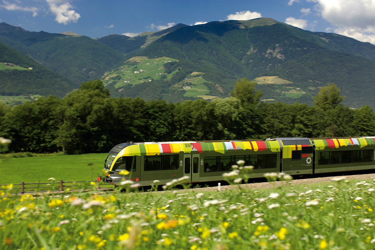Viaggiare in treno "Flirt" | Hotel Alpenblick