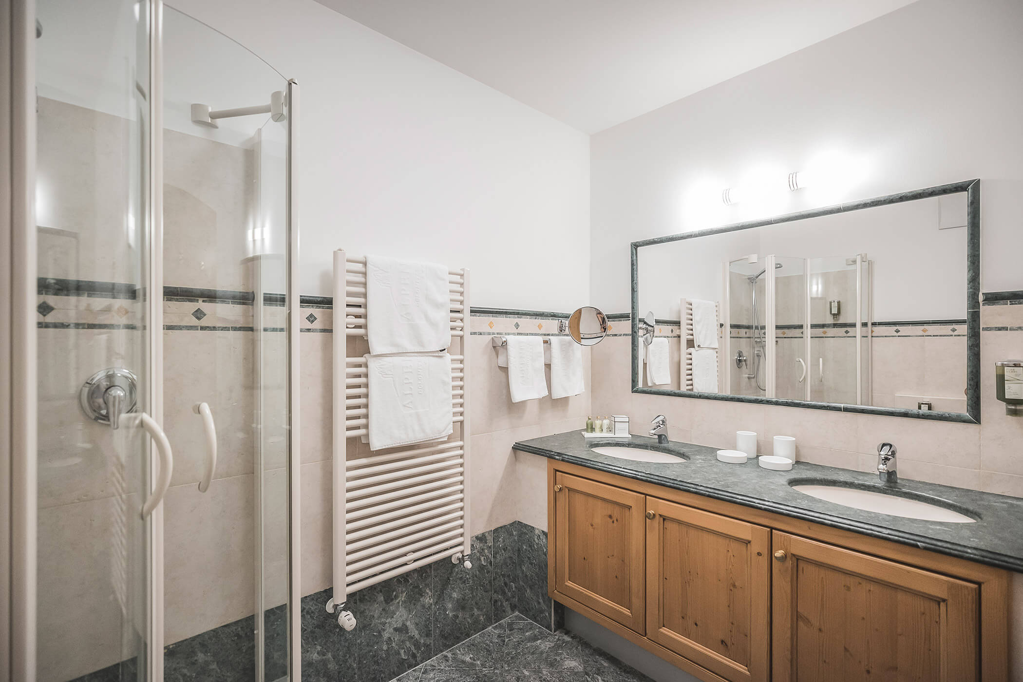 Suite Alpina Fam. Croda Rossa bagno