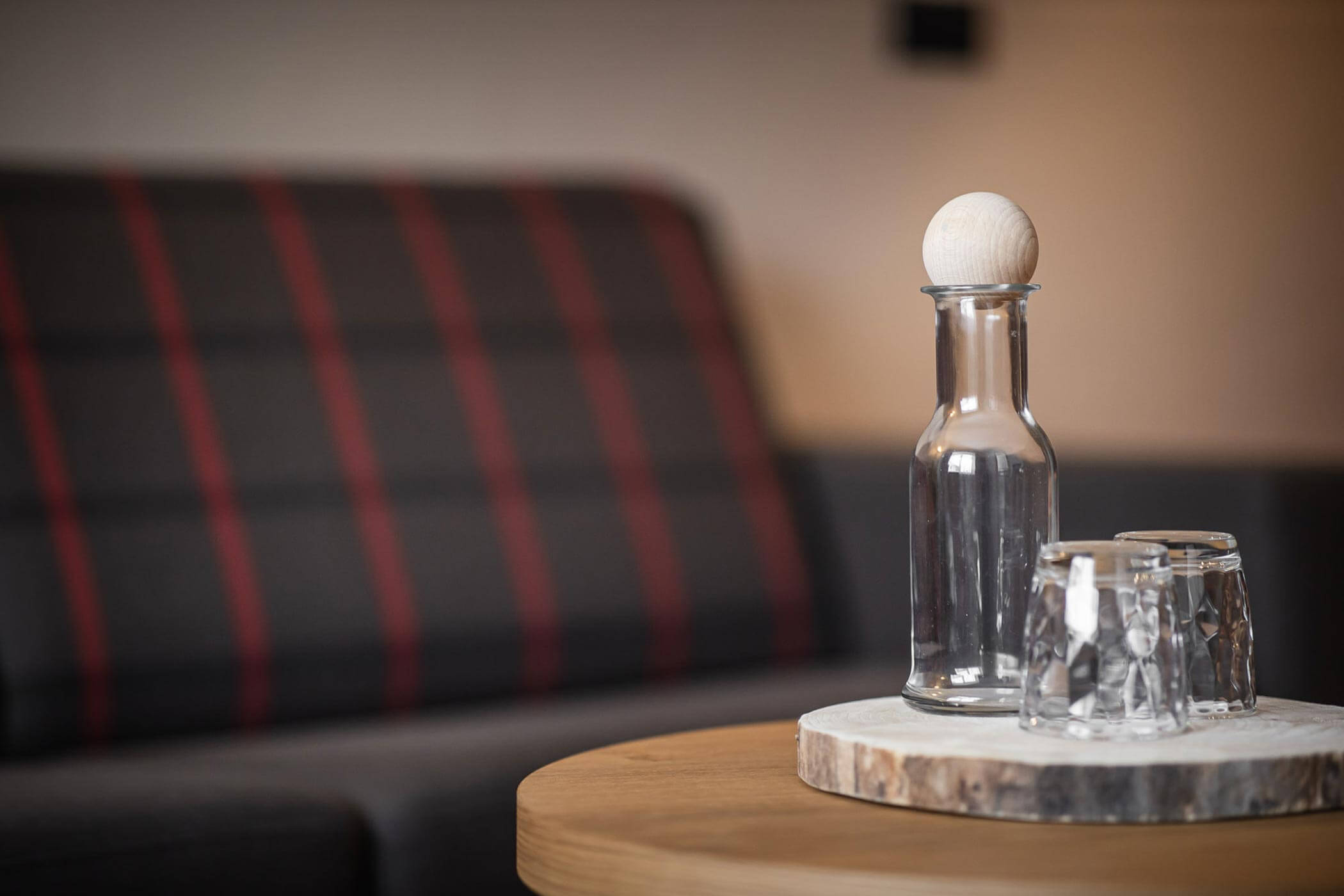 Bottiglia e bicchieri