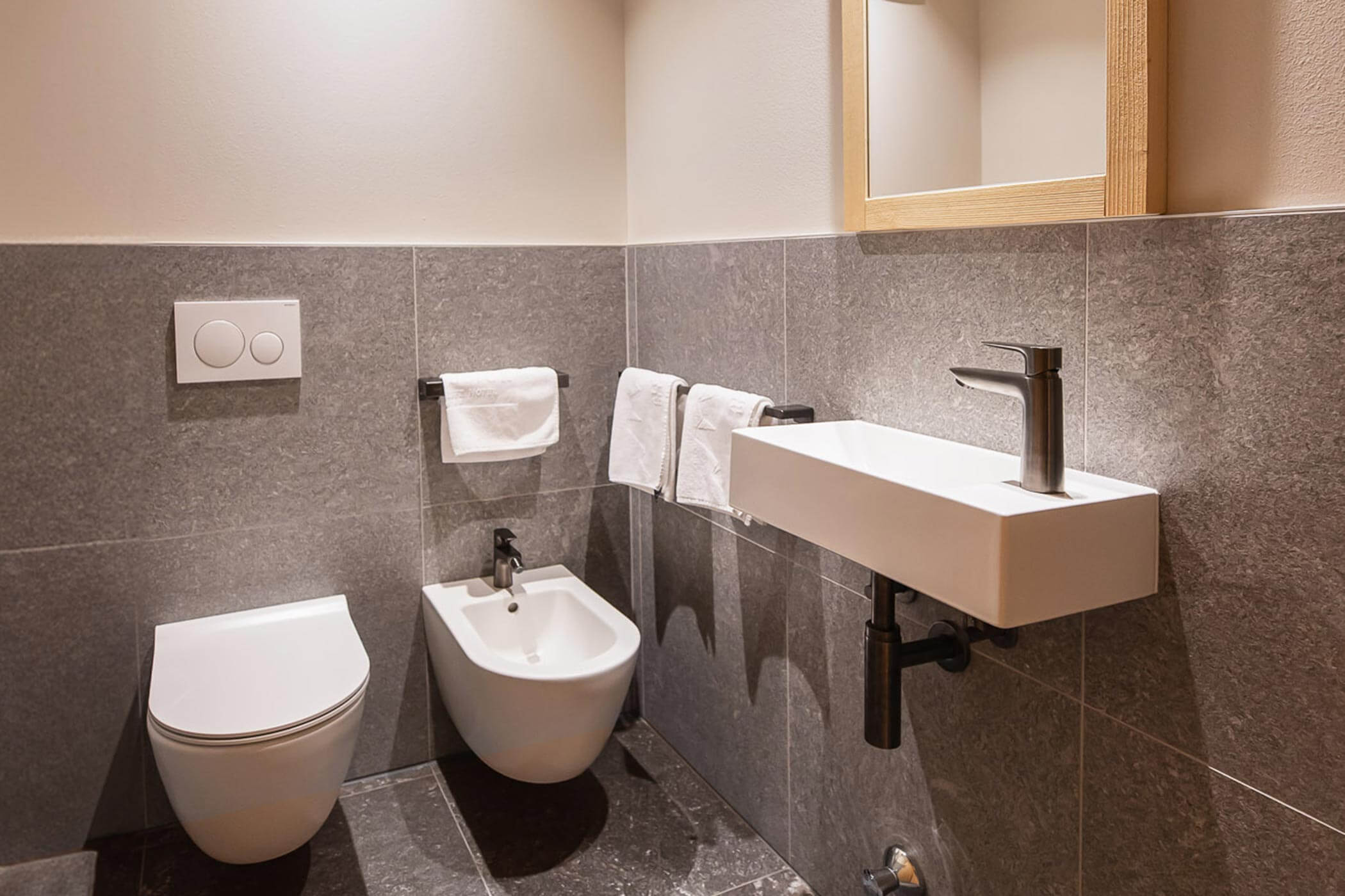 Servizi, camera da bagno